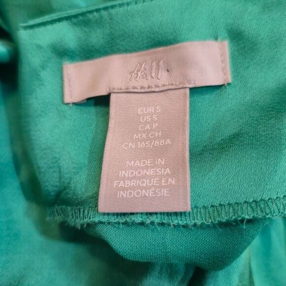 H&M Women's Turquoise Green Poly Satin Charmeuse Stand Collar Short Batwing Slee - Picture 8 of 8